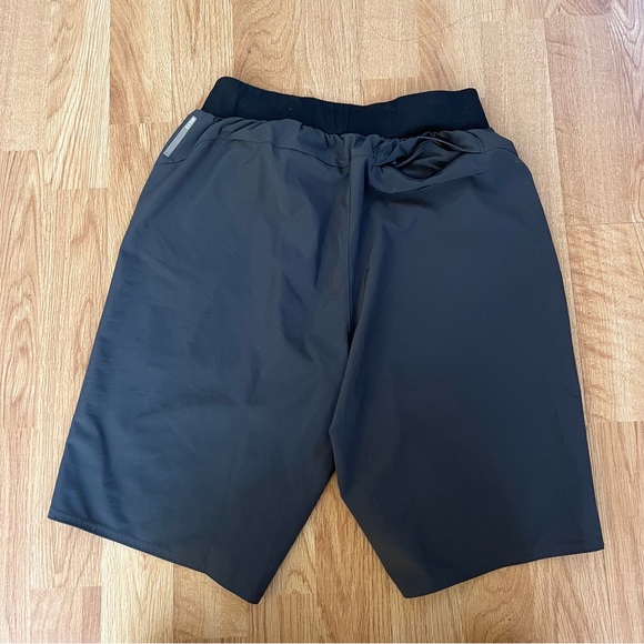 REI Co Op Hiking Shorts - Picture 4 of 4